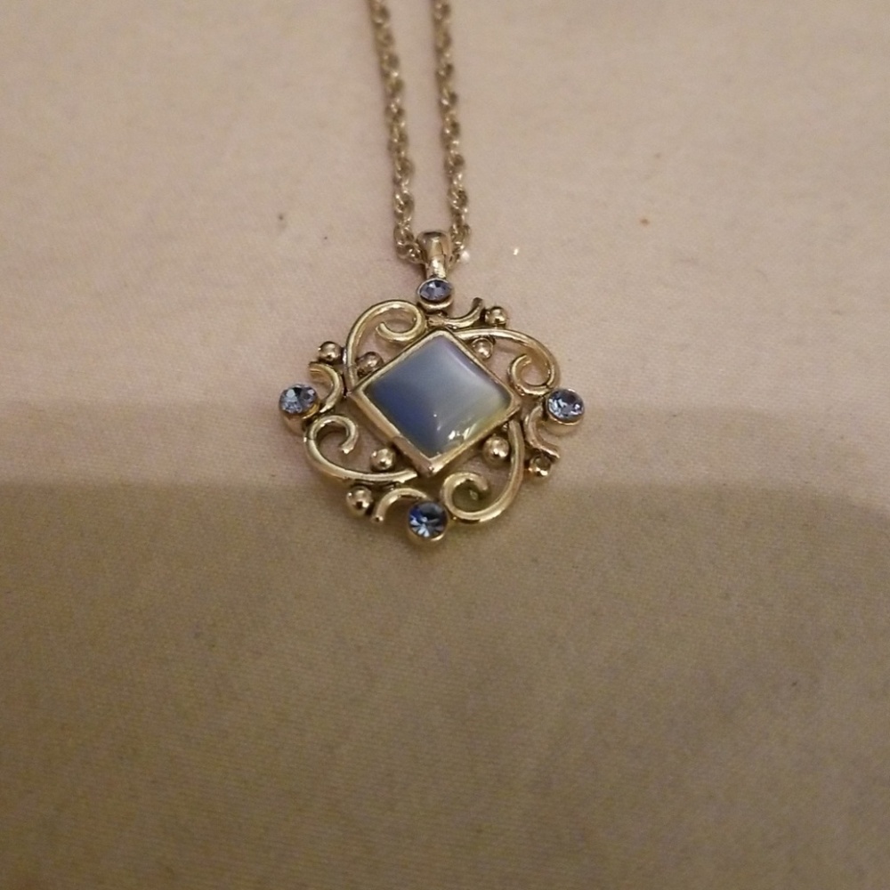 CH necklace